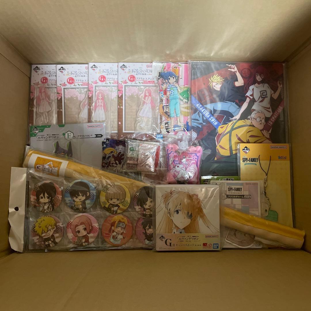 鬼滅の刃 　五等分 呪術廻戦 アニメグッズ　まとめ売り 大量　400点以上