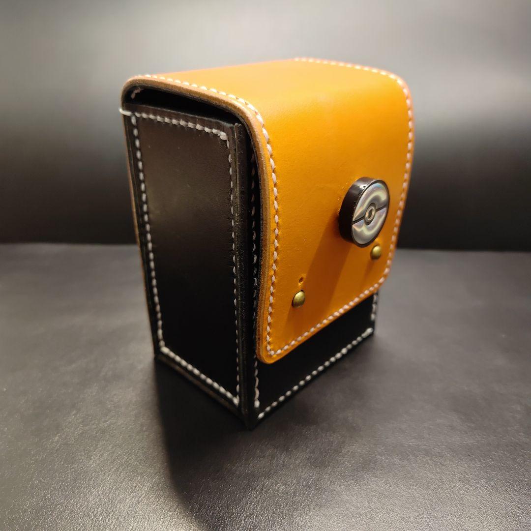 【本革使用】ハンドメイドデッキケース　蓋部栃木レザー　ポケモンアクセサリー付き