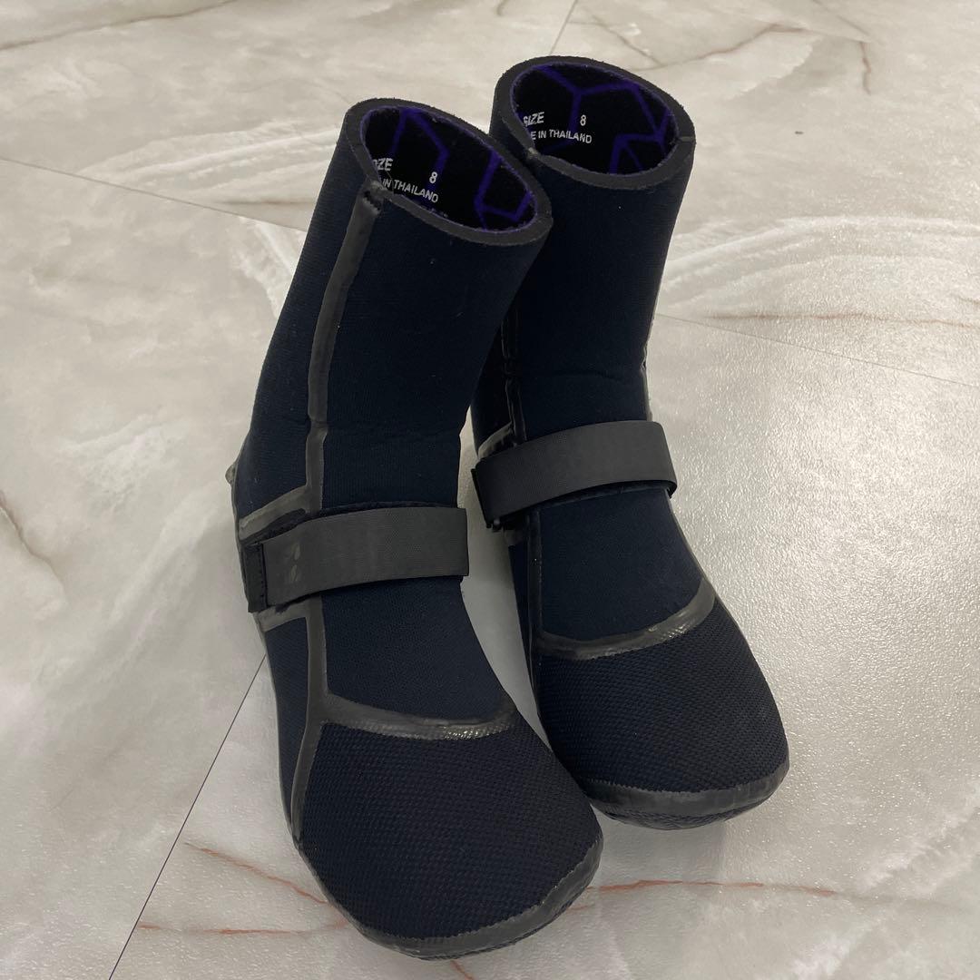 サーフィンブーツ