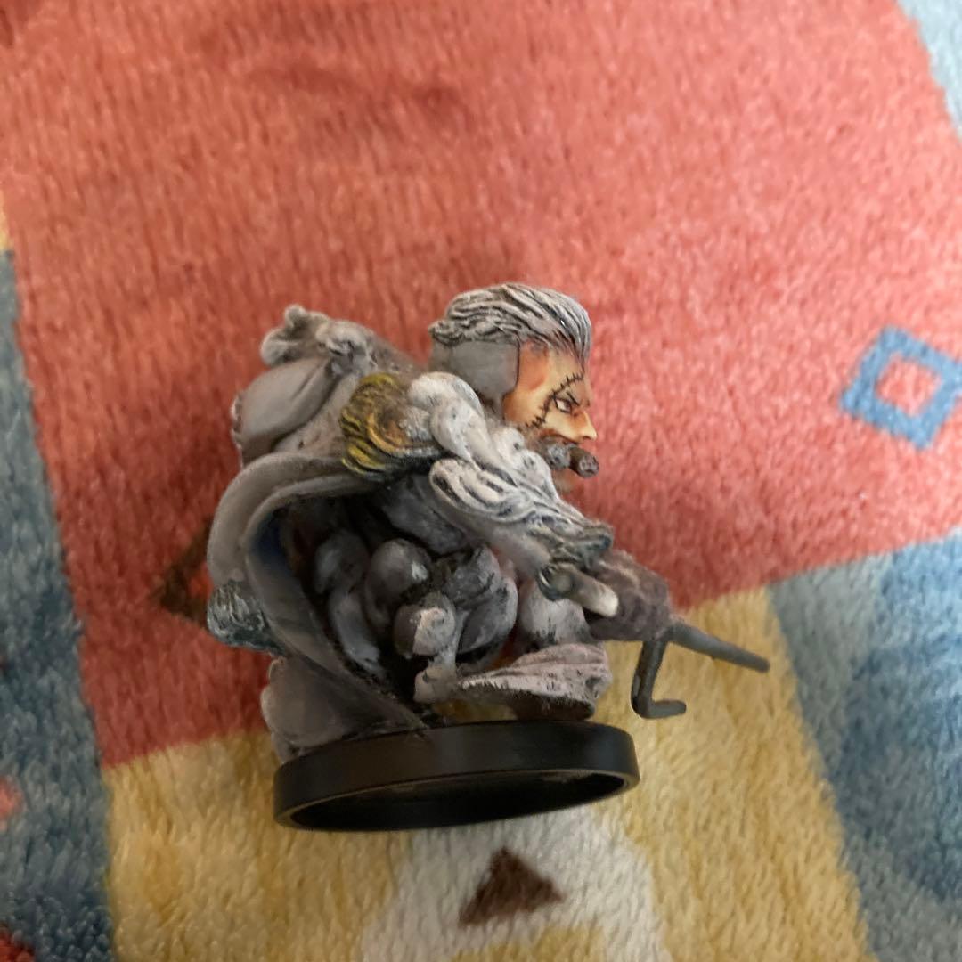 ワンピース　白猟スモーカー　リペイントフィギュア