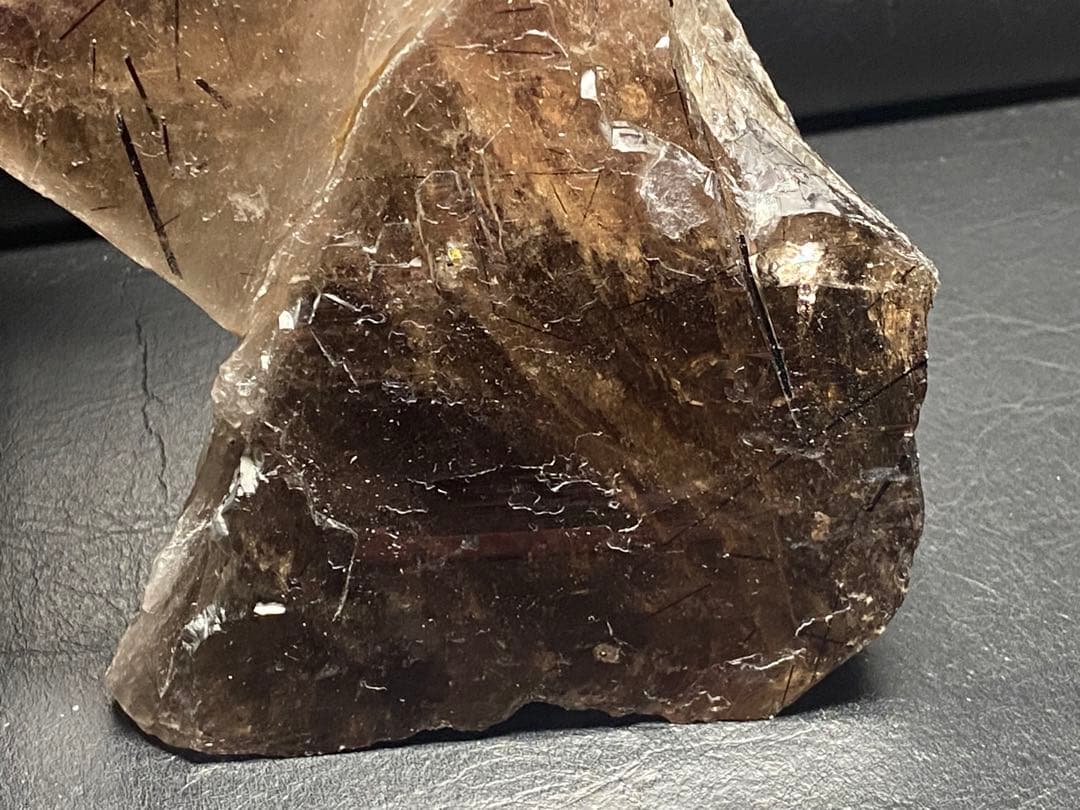 ザギ水晶　ザギマウンテンクォーツ 1914g