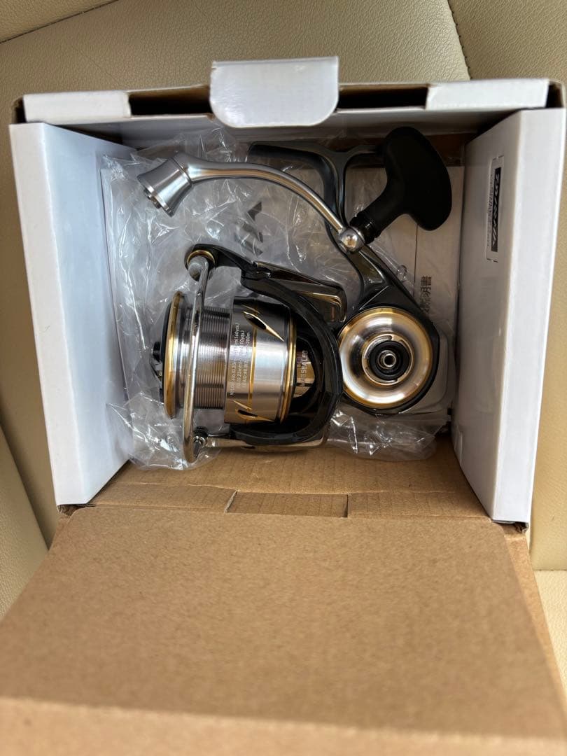 DAIWA LUVIAS LT3000S-CXH スピニングリール