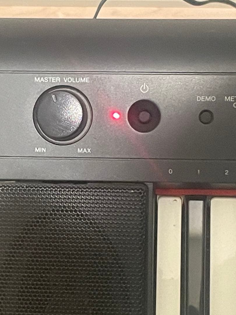 YAMAHA 電子キーボード piaggero NP-11 譜面台・アダプタ付