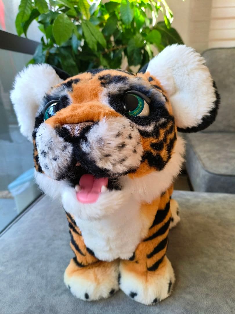 美品　電動　ファーリアル　ロアーリングタイガー