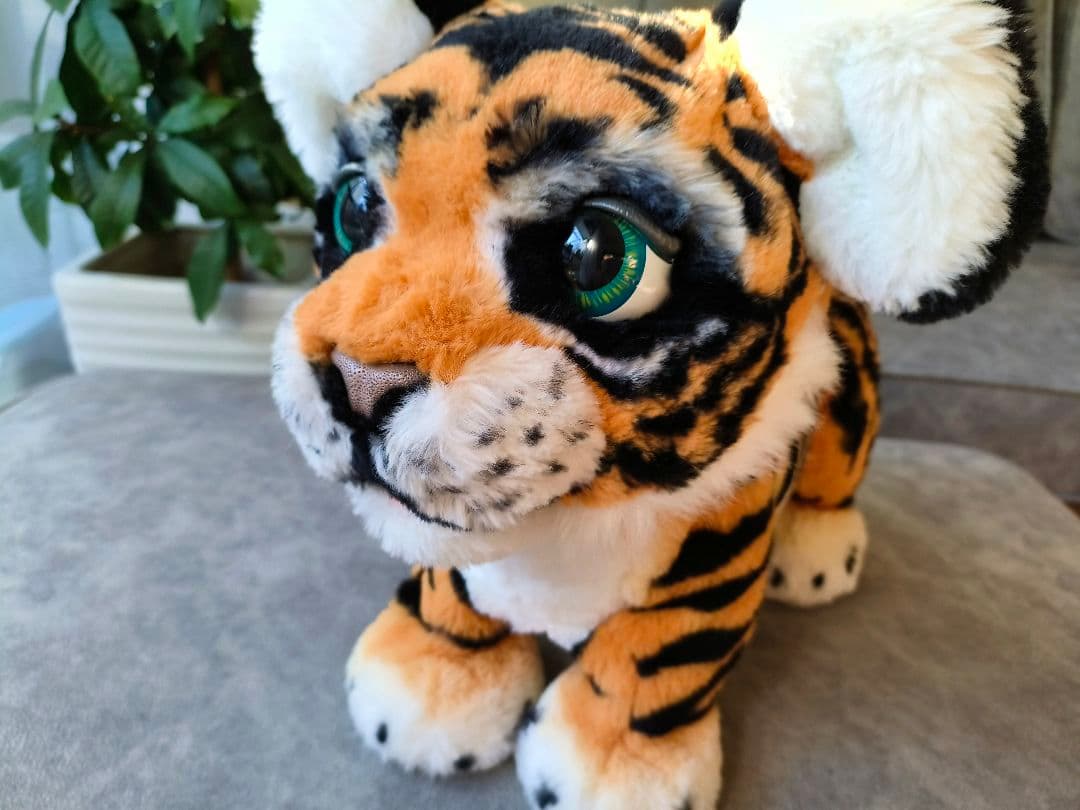 美品　電動　ファーリアル　ロアーリングタイガー