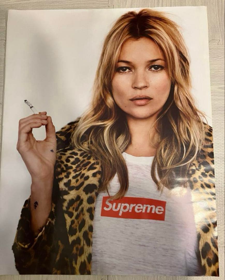 シュプリームケイトモス　ポスター額付き