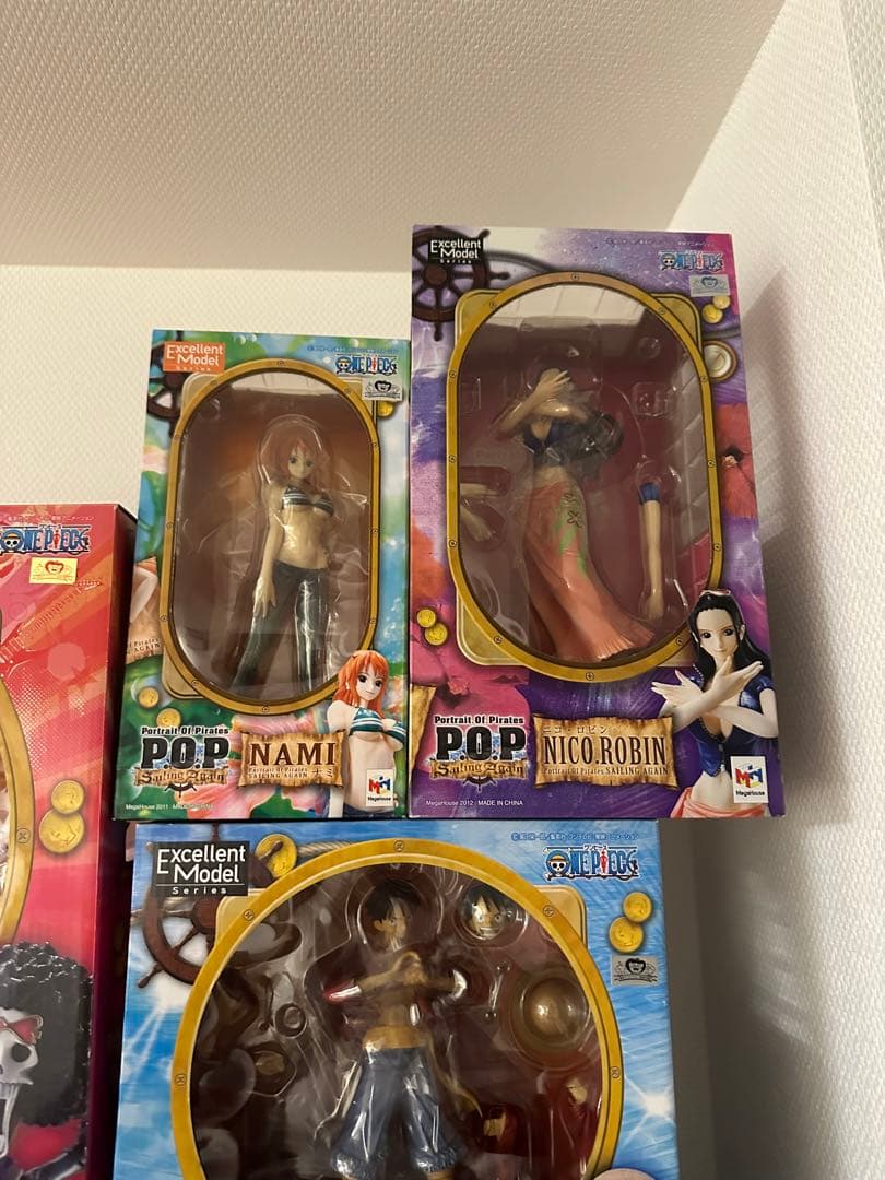 ワンピース　pop 麦わらの一味　セット