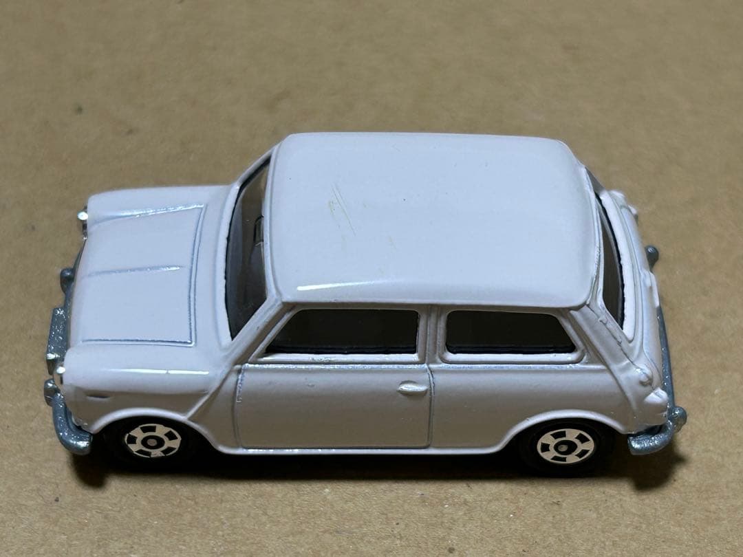 トミカ ミニクーパー 輸出仕様 アイボリー