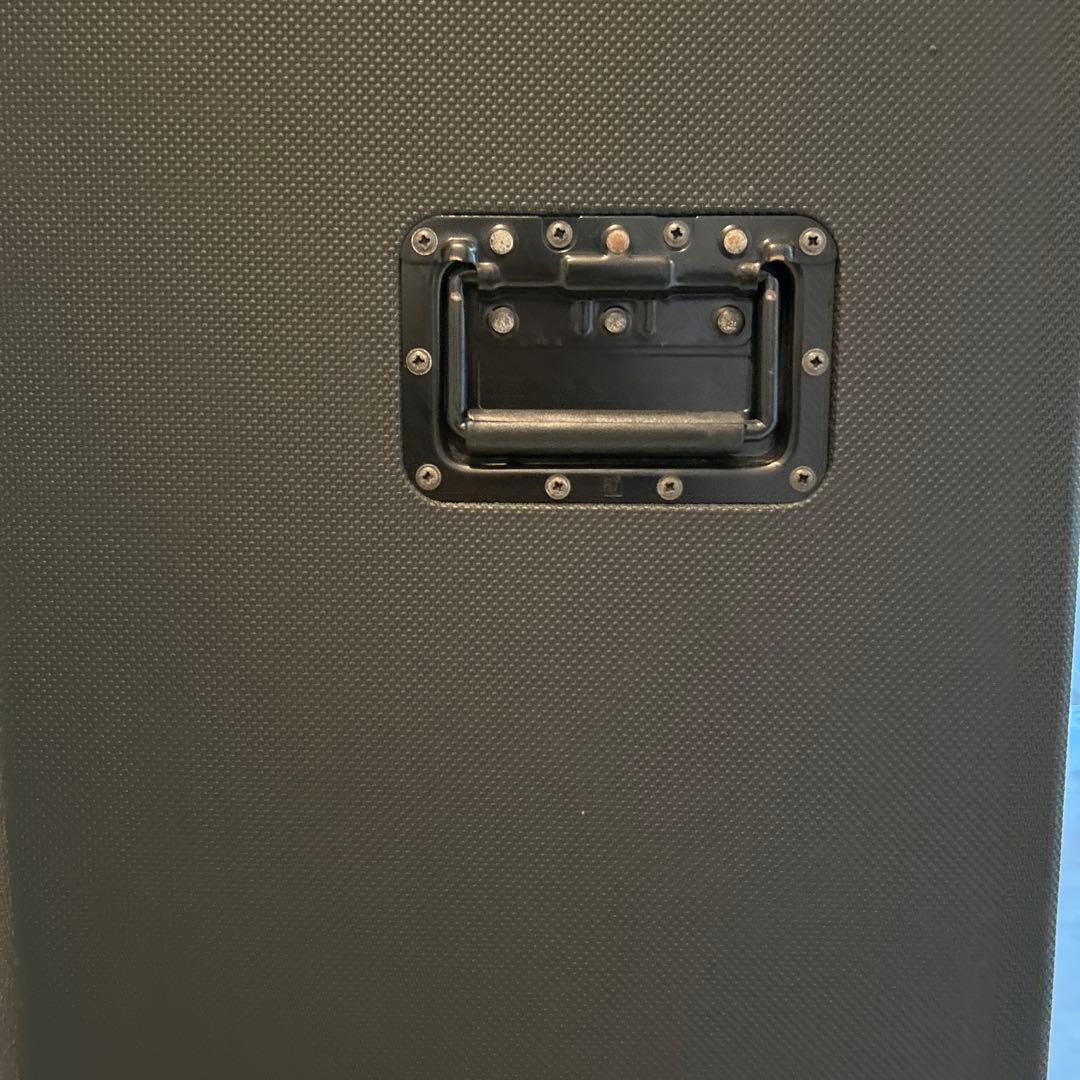 ベース Hughes&Kettner QS810PRO