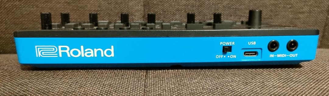 鍵盤楽器 Roland J-6 CHORD SYNTHESIZER