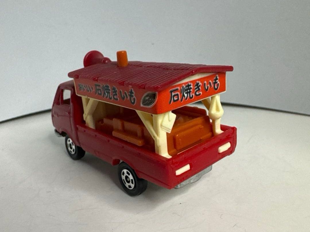 黒箱トミカ　日本製　トヨタ　ハイエース　石焼きいも　希少色　赤