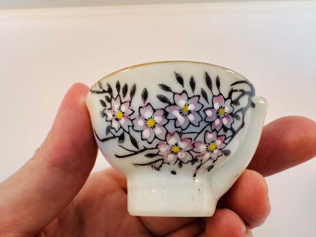 骨董　うぐいす盃　桜と菊