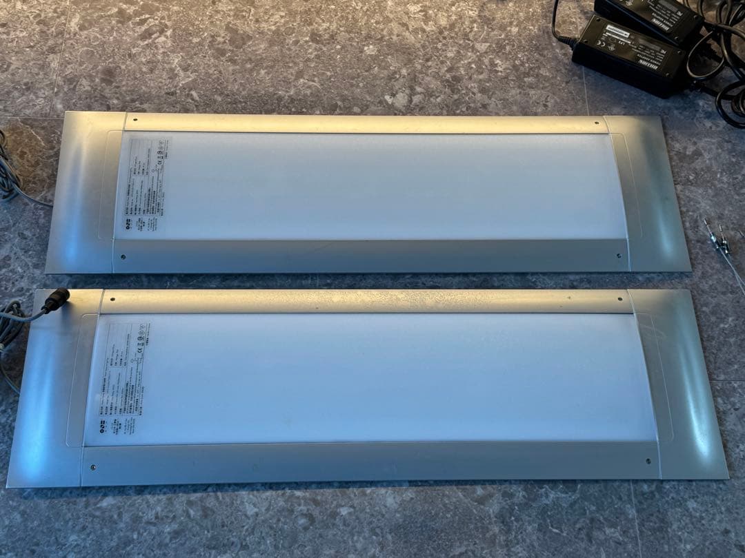 ONF FLAT ONE 天吊LED照明 60cm水槽水草に1台+おまけ1台