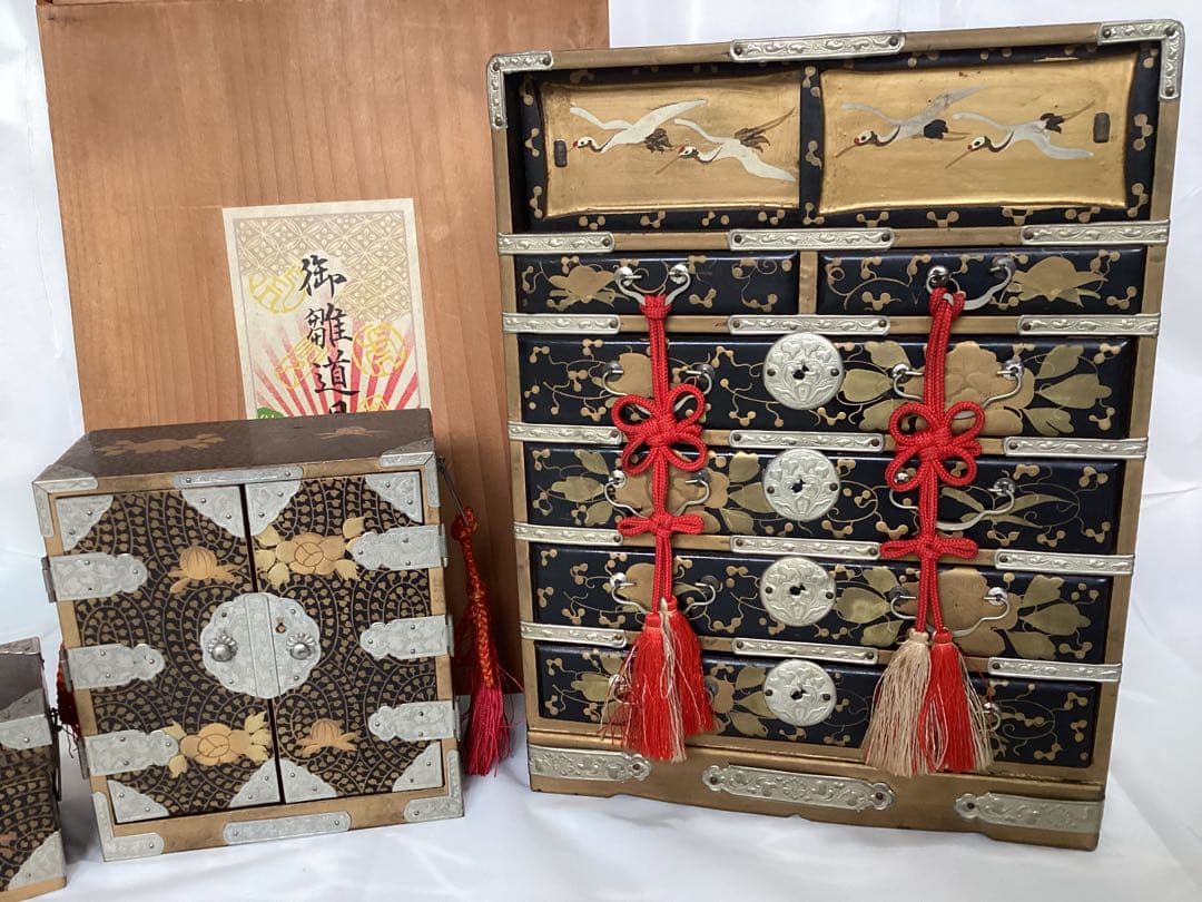 金彩蒔絵ミニチュアお雛道具　アンティーク収納箱セット 大・中・小