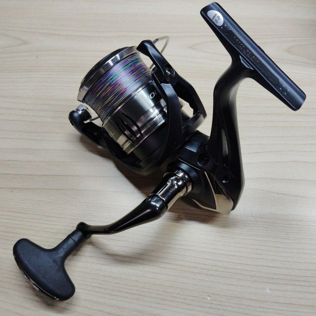 美品　スピニングリール シマノ　22ミラベル4000 PEライン付き