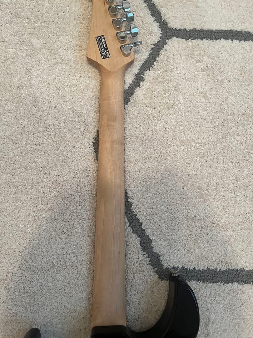 PACIFICA120Hブラックエレキギター　ケースチューナー付値下げ⭕️