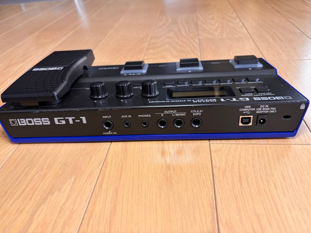 BOSS GT-1 ギターマルチエフェクター　ガイドブック付き