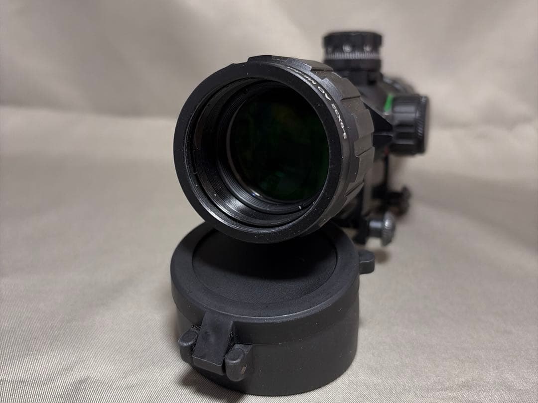 【美品】東京マルイ　NEWイルミネーテッド・ショートズームスコープ（3〜9倍）