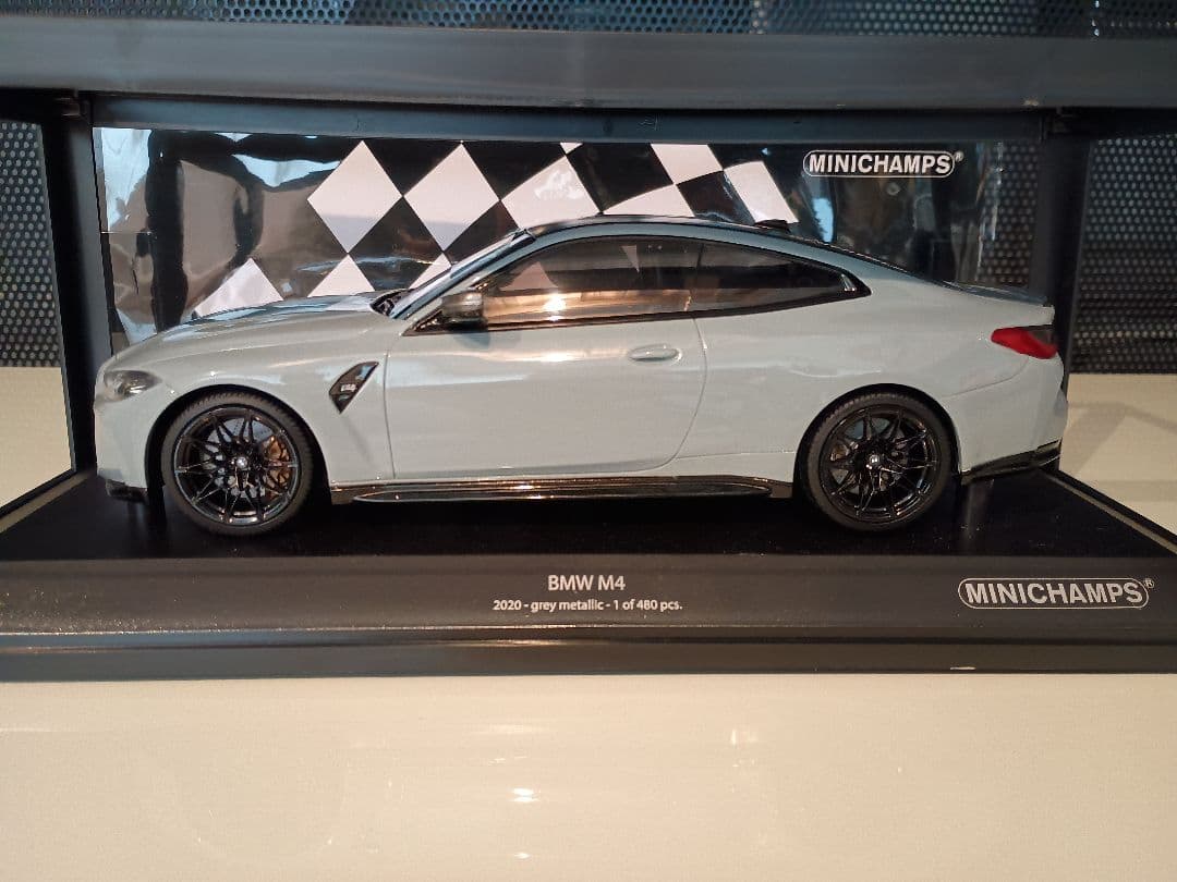 ミニチャンプス MINICHAMPS  M4 2020 1/18
