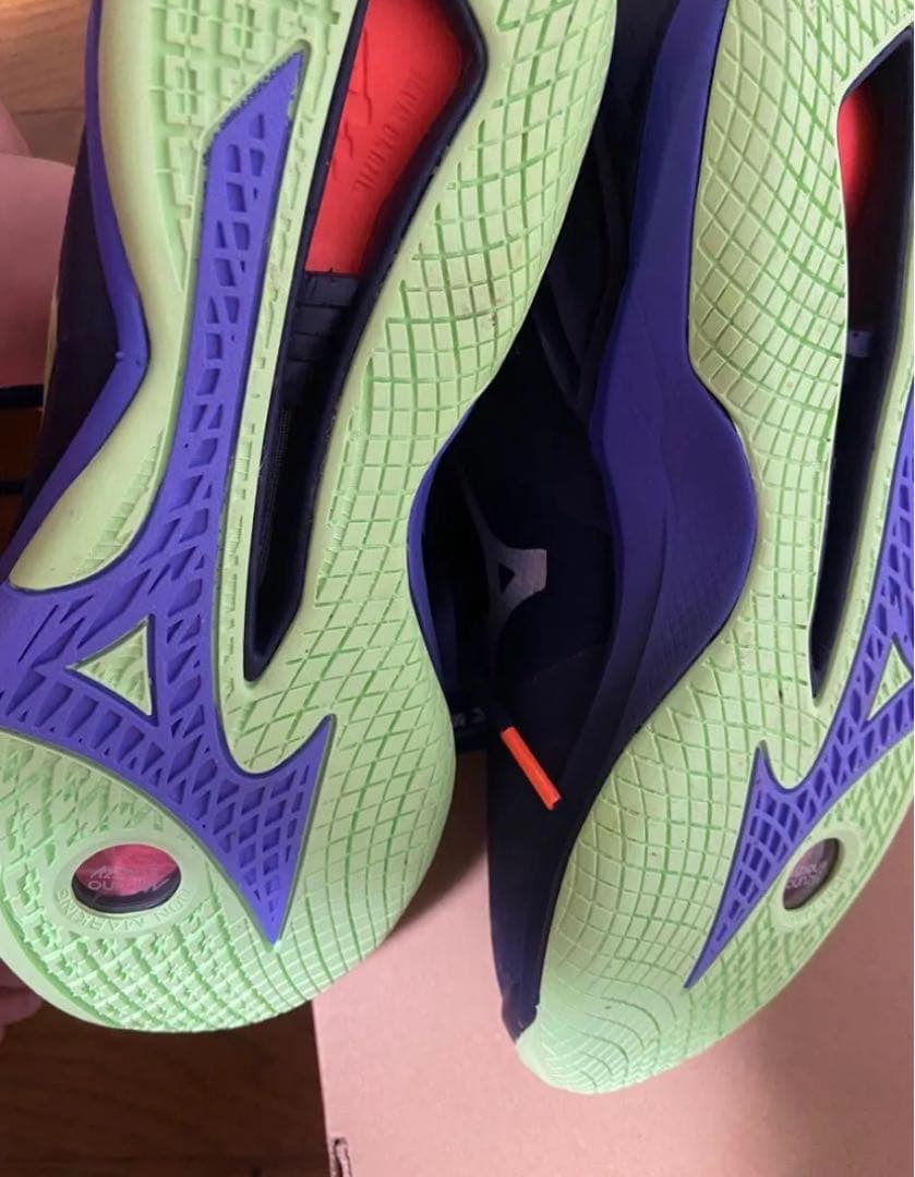 【新品】特価55%OFF ミズノ ウェーブステルス NEO