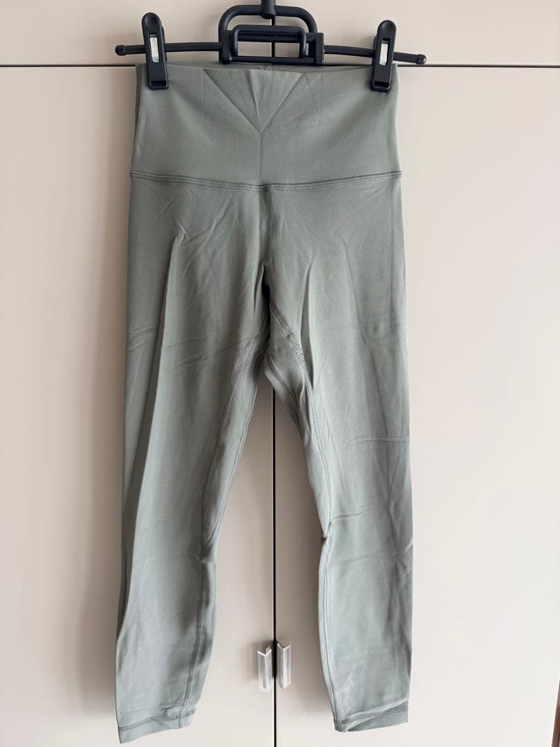 新品未使用 ルルレモン　アライン パンツ ハイウェスト　ランニング ヨガレギンス
