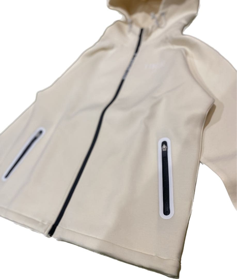 【新品】ヴィトゥエルヴ　メンズ　セットアップ　ベージュ　Lサイズ