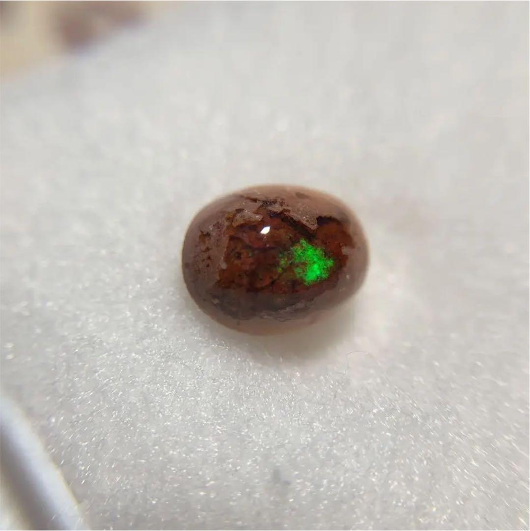 カンテラオパール　エメラルド