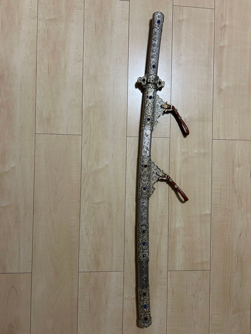 【希少】黄金梨子地螺鈿餝剣　レプリカ　額なし