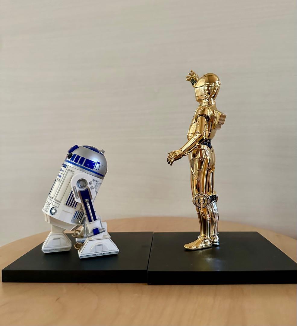 R2-D2 C-3PO フィギュアとダースベーダー　ヨーダフィギュアセット