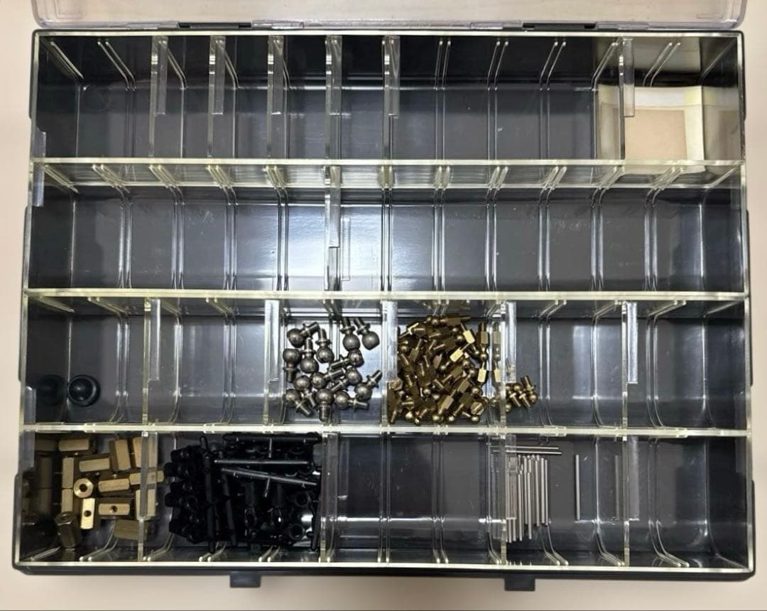 タミヤ　当時物　RC パーツボックスとバラ部品セット