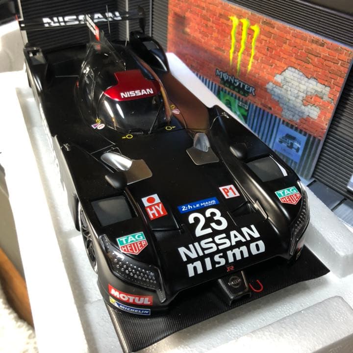 オートアート1/18　NISSAN GT-R LM NISMO