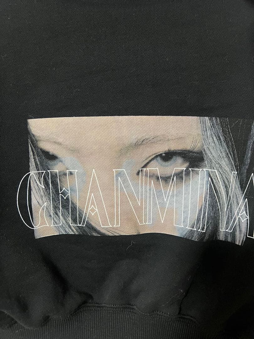 ちゃんみな AREA OF DIAMONDクロップドジップアップフーディ