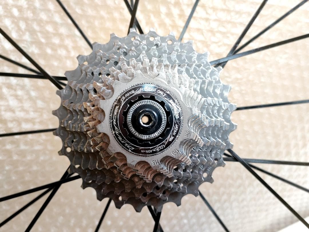 軽量 カーボンホイール 前後セット 700C 11速 ロードバイク 自転車 中古