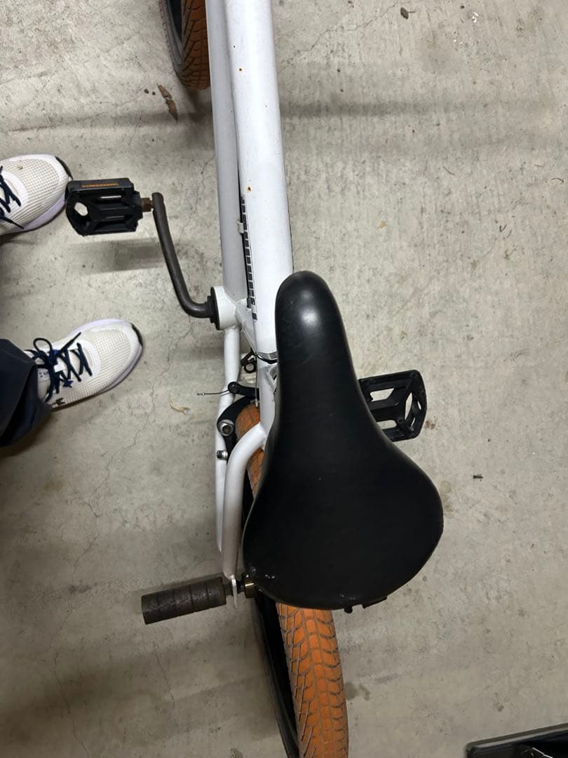 BMXバイク ホワイト 20インチ.送料込み