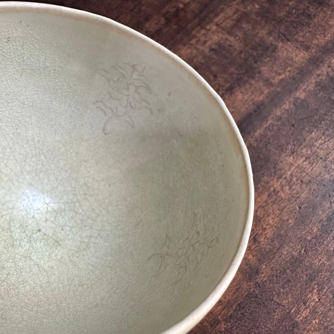 【超希少】 高麗 青磁 陰刻 菊花紋 茶碗 朝鮮美術 古玩 骨董 美品