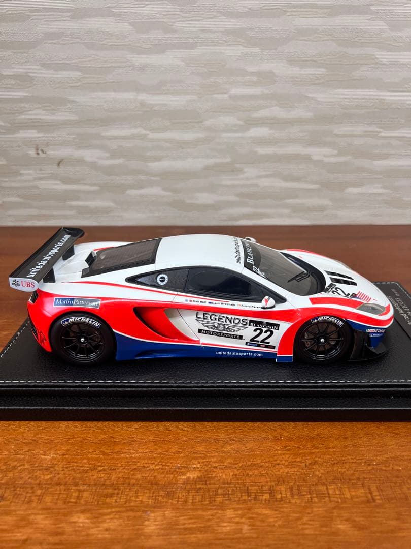 ミニカー1/18 Peako McLaren MP4-12C No.42