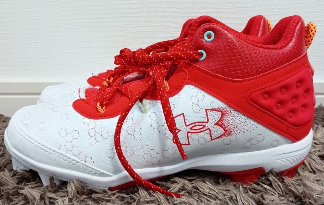 新品 Under Armour Harper 8 Mid RM JR 24cm