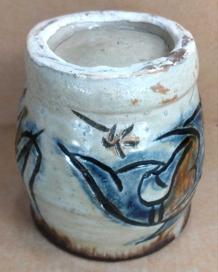 【本物保証】金城次郎 壷屋焼湯呑(海老笑魚紋湯呑）共箱 栞 人間国宝 壺屋焼