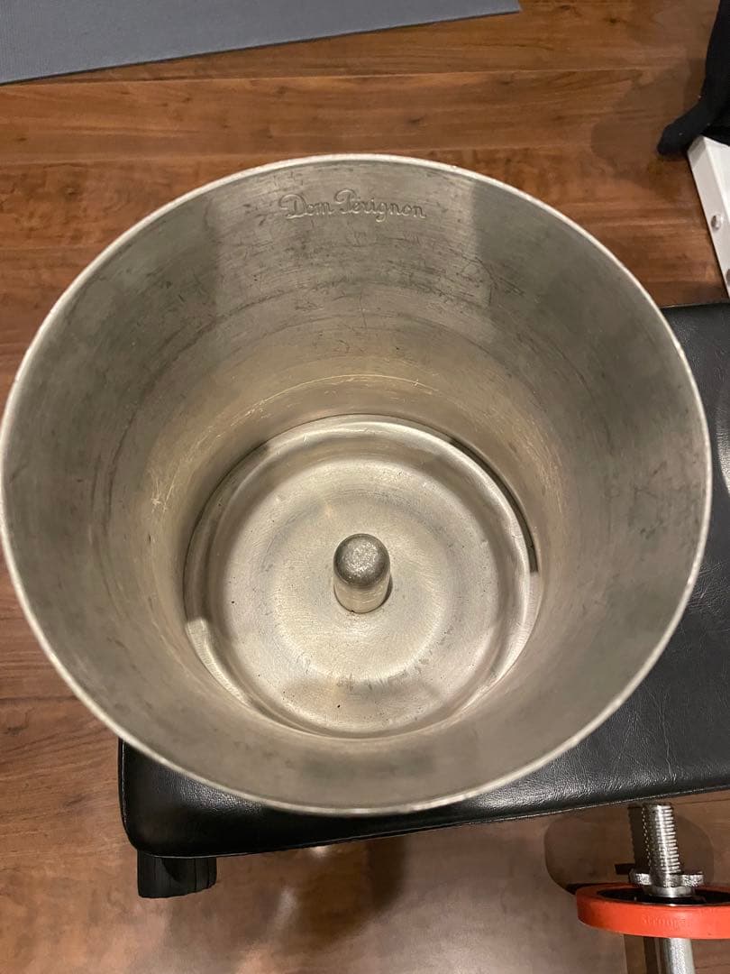 Dom Pérignon シャンパンクーラー　ドンペリ　ロゴ付き