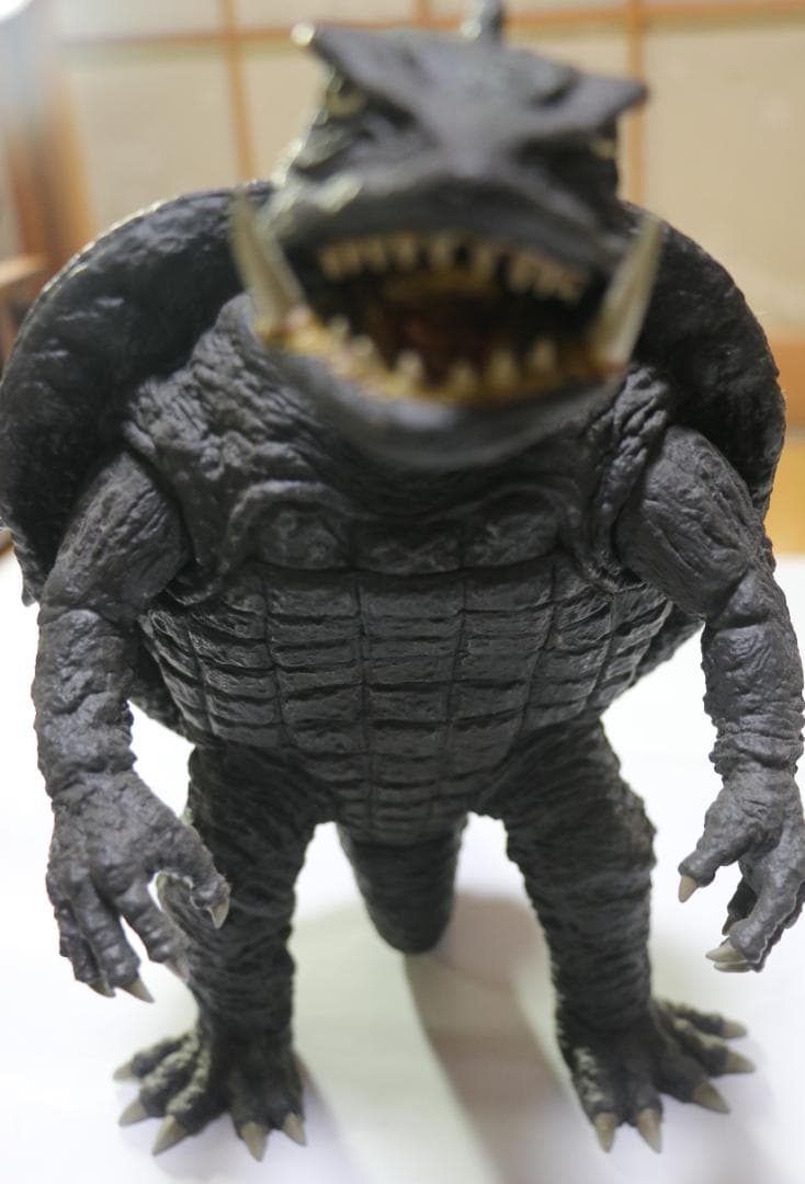 貴重昭和版　ガメラ（大映映画）の大型フィギャー　全高：約２７㎝　完成品　中古品