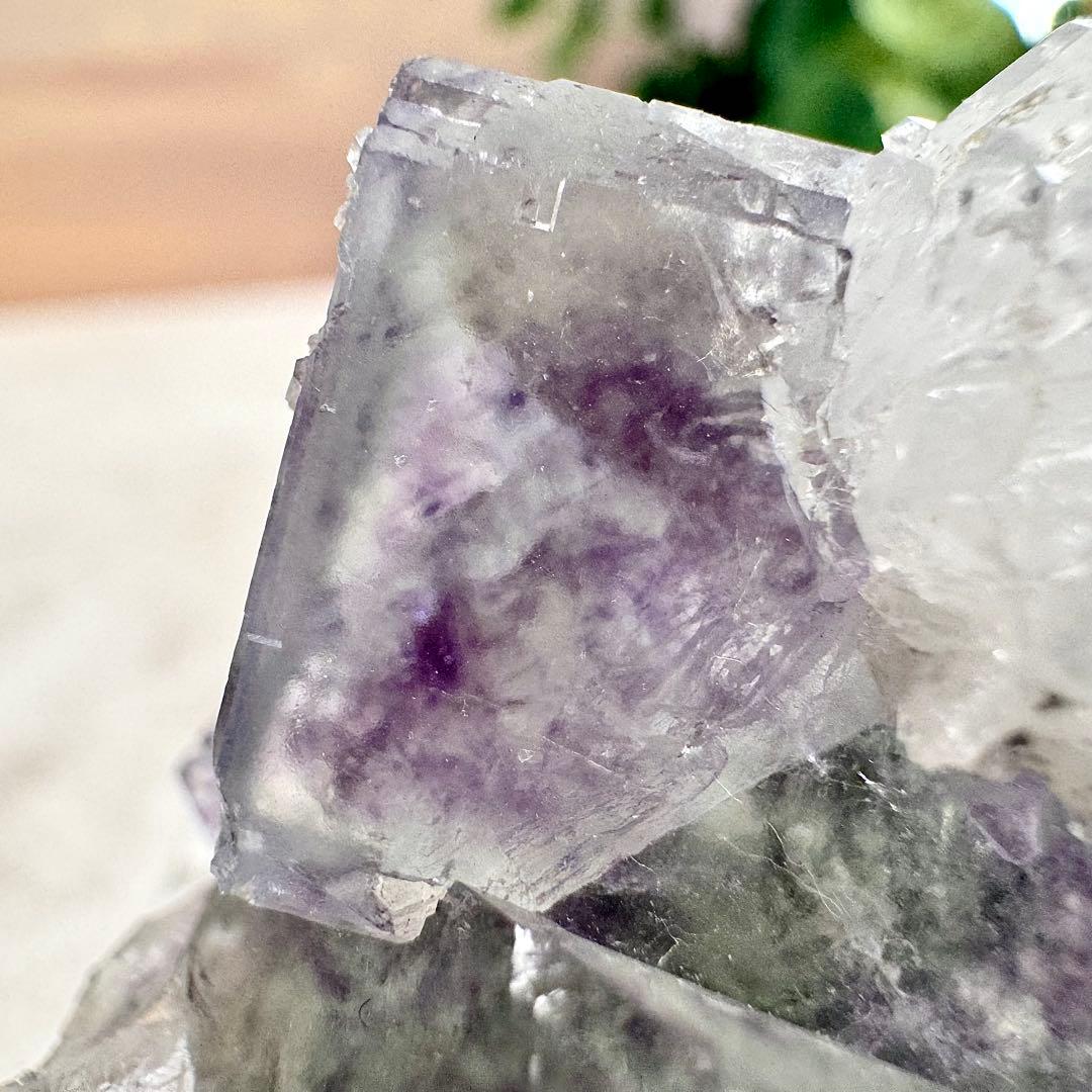 ◆【D021】フローライト 浙江省産 Bタイプ 原石 鉱物 標本