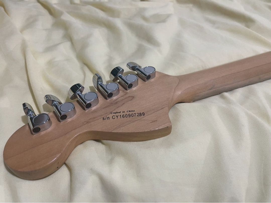 ギター Squier by Fender Affinity Stratocaster