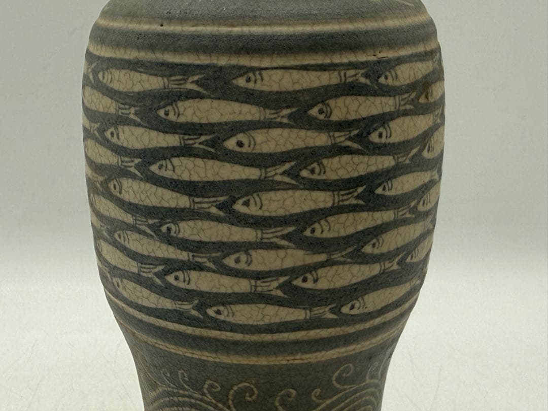 安南焼　魚紋　小瓶　送料込み2602020