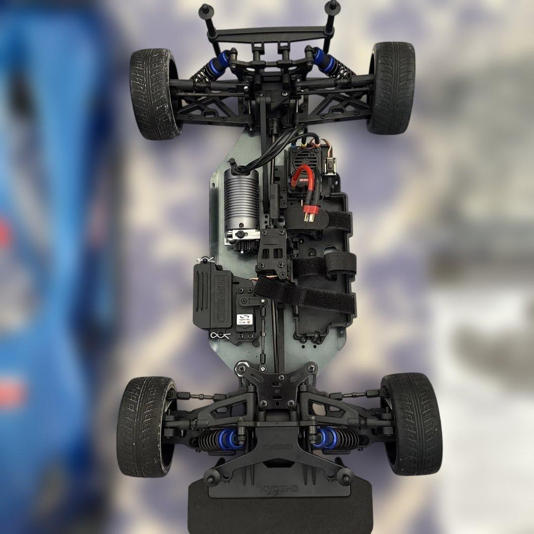 京商　インファーノGT2レーススペックVE1/8( コルベットC7R)