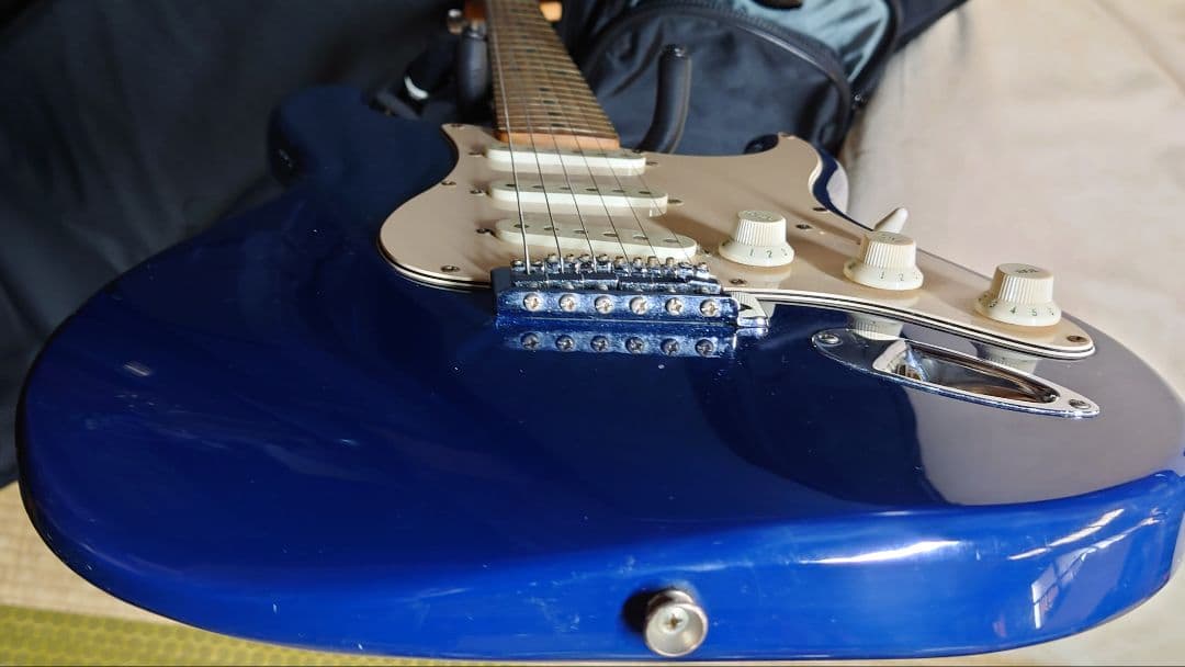 スクワイヤー ストラトキャスター メイプルネック