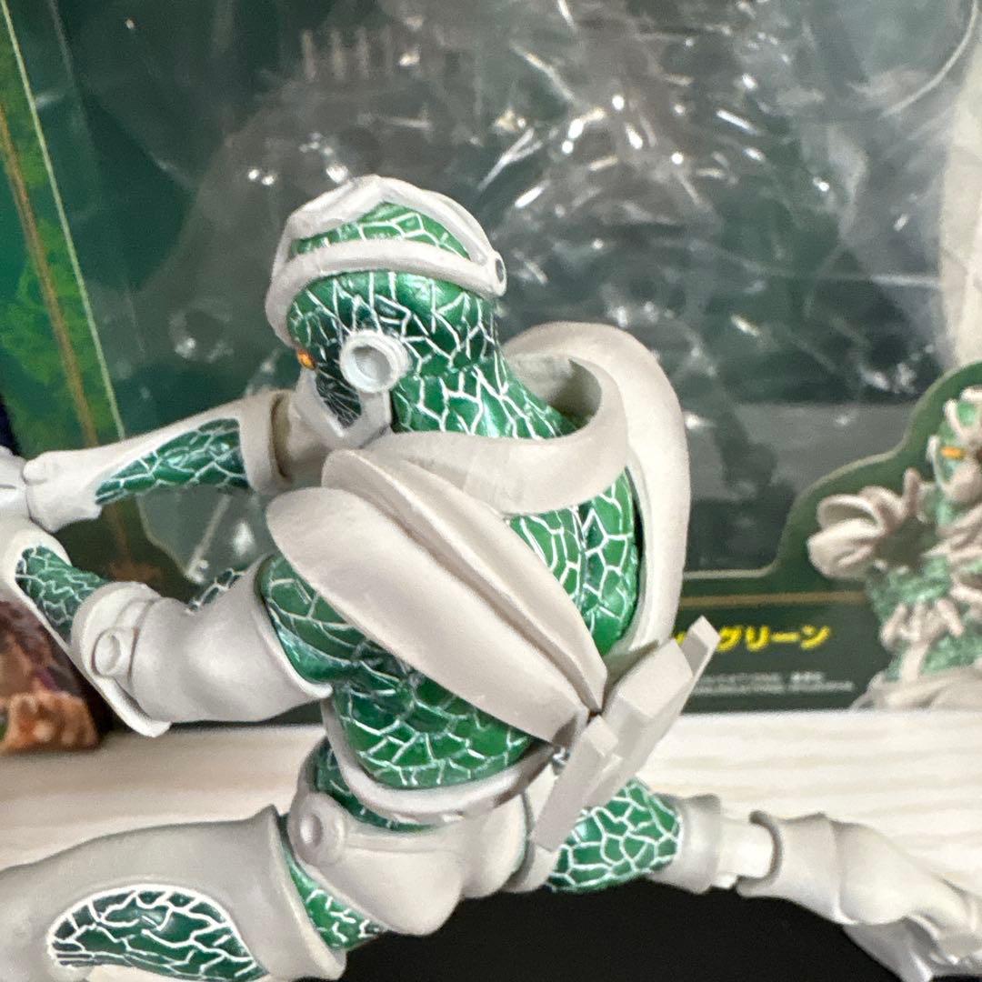 ジョジョの奇妙な冒険スタチューレジェンド　花京院典明&ハイエロファントグリーン