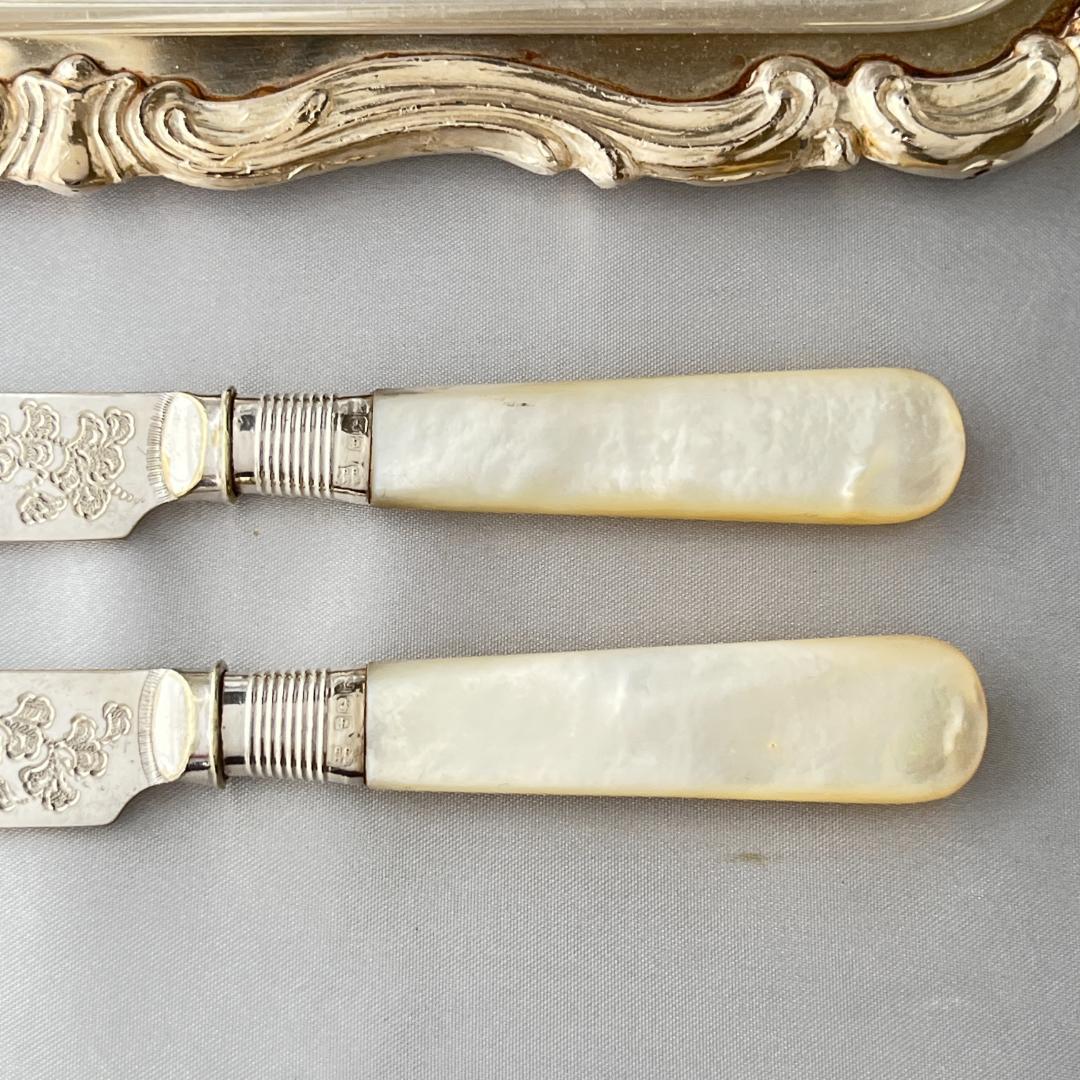 【James Deakin & Sons 】【純銀継手 / 白蝶貝】ティーナイフ