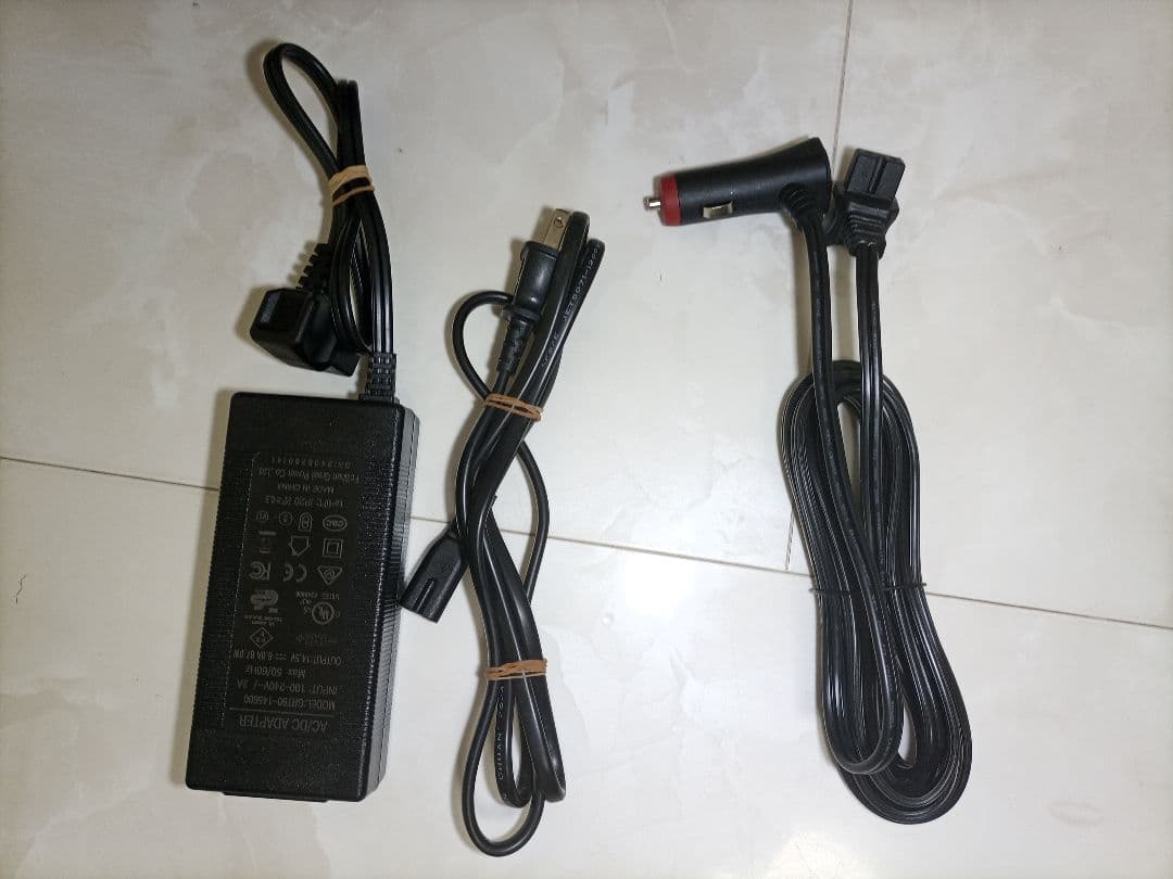 F40 ポータブル冷蔵庫 30L