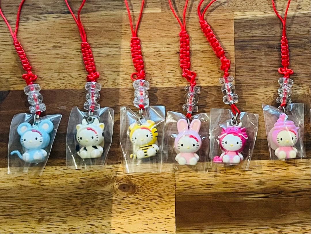 【新品】ご当地キティ 限定 十二支変身ver.コンプリート根付けストラップ