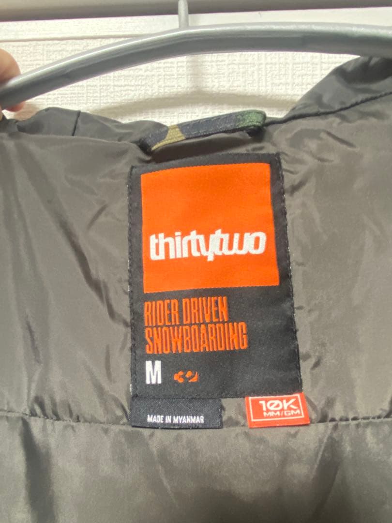 thirtytwo スノーボードウェア　ジャケット
